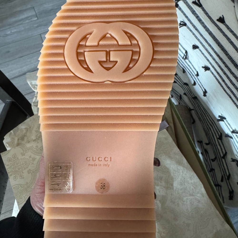 Authentic Gucci sandal beige ruggine Size 38 Brand New - Picture 6 of 8
